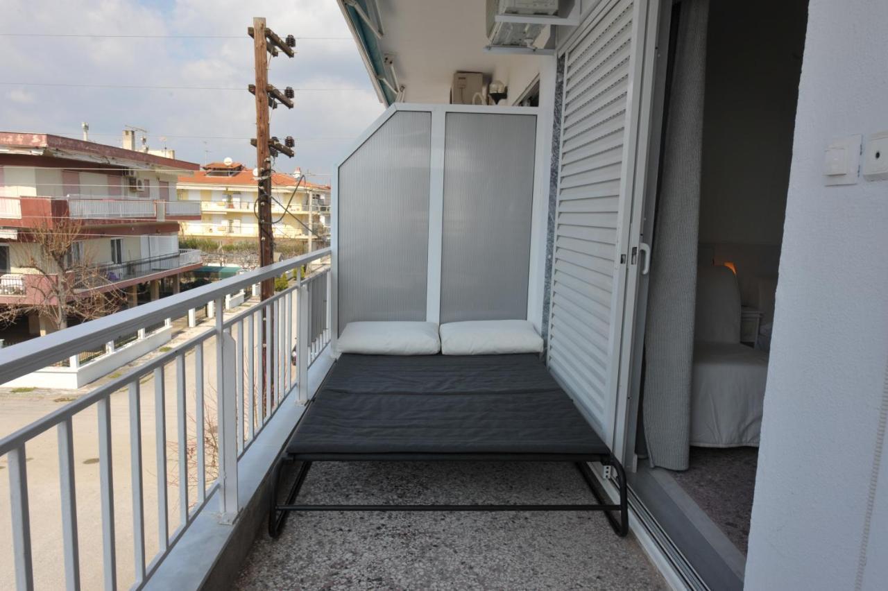 Themis 40 Steps From Beach Paralia Dionysiou Esterno foto